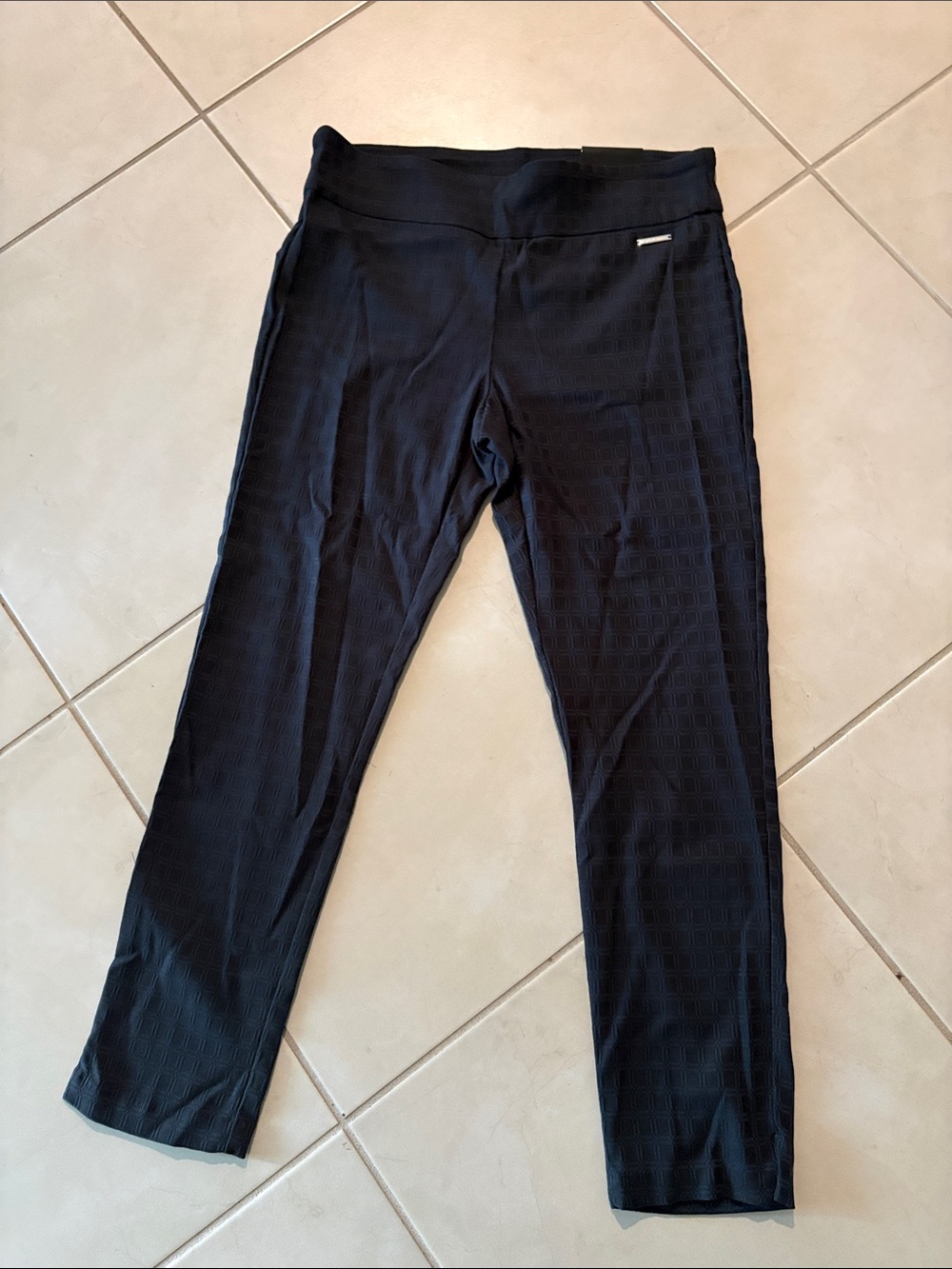NWT Roz and Ali sz 14 classic fit pants 1864
